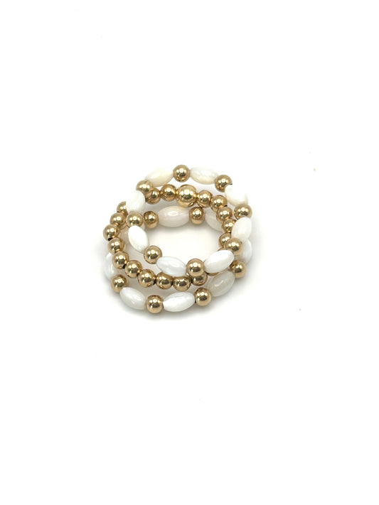 White Shell / Gold Ring Stack