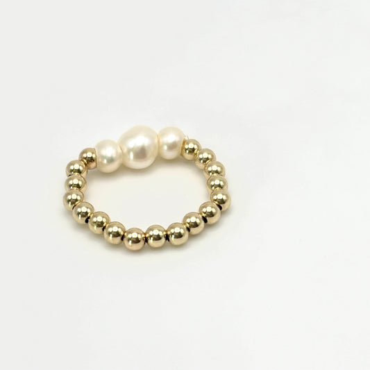 6mm /4mm Pearl and Gold Ring